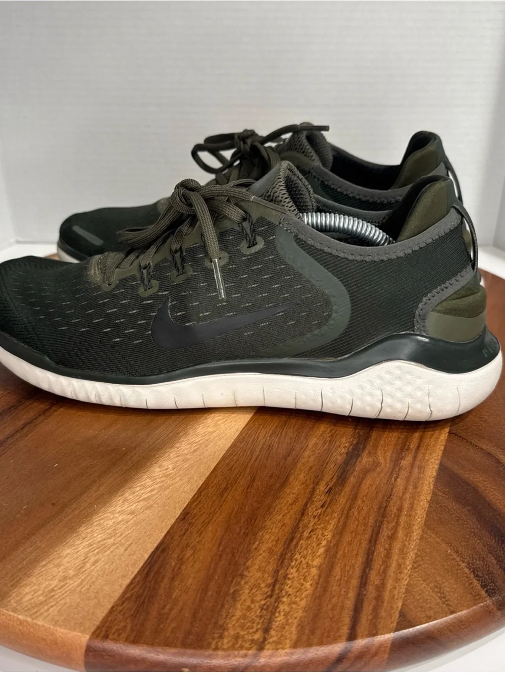 Nike Free Run 2018 Cargo Green Running Sneaker Shoe Men's Size 10